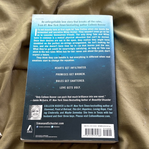 Colleen Hoover Book Set - Blue, White, Pink Covers - Picture 9 of 9